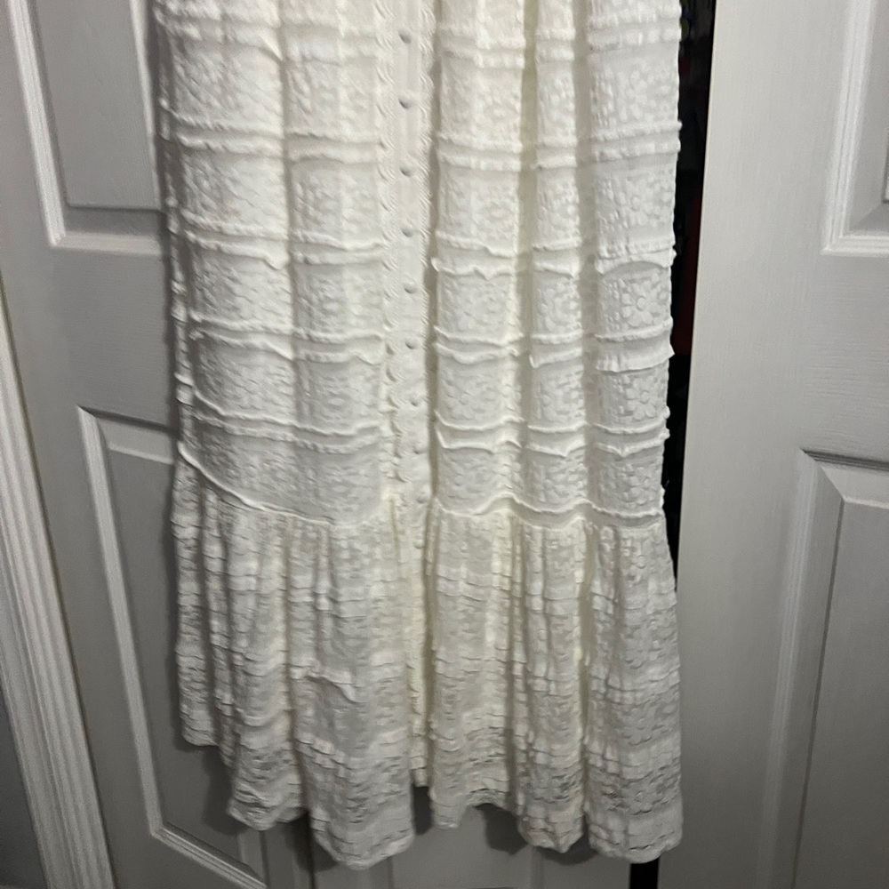 Gorgeous Elegant White Lace Maxi Dress - Picture 2 of 16